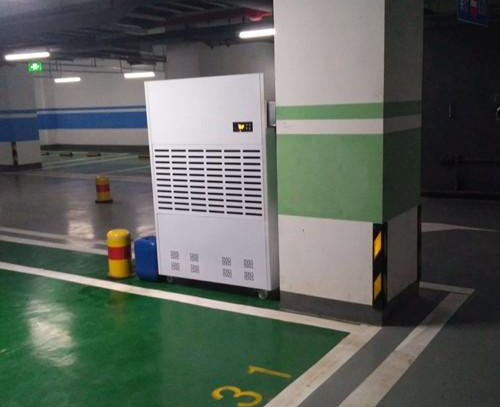 地下车库樱桃TV在线观看机