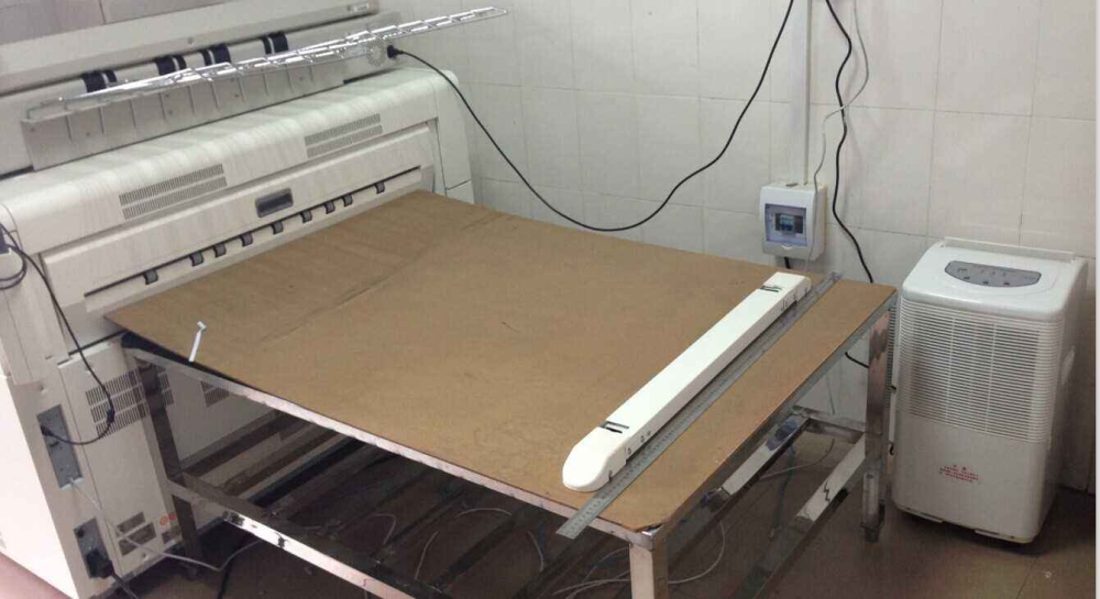 夏天凹印生产要用樱桃TV在线观看机控湿